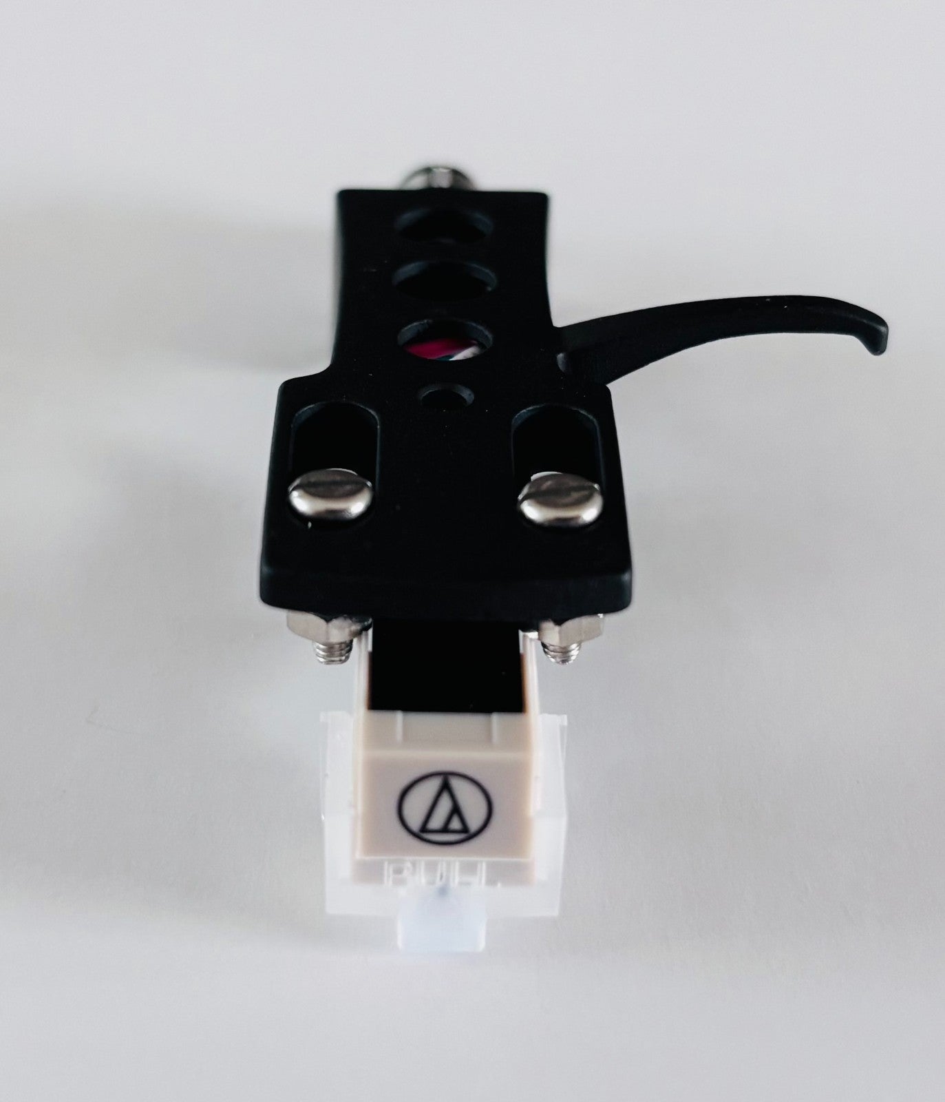 Headshell black with Audio Technica Cartridge stylus. All DJ Decks Turntables